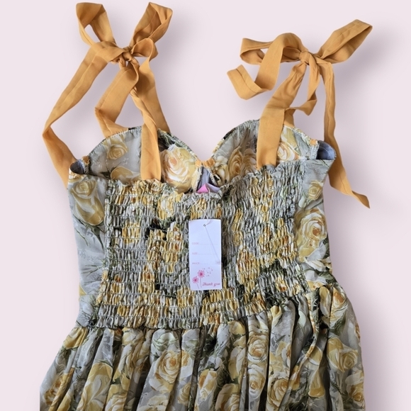 Vietnam Maxi Dress - Picture 3 of 4